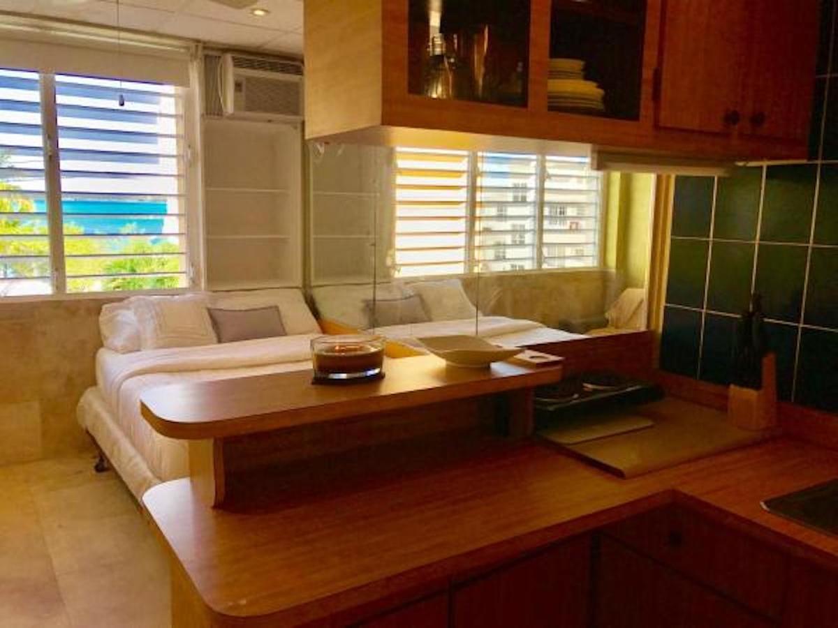 Coco Mar Oceanview Studios Сан-Хуан Экстерьер фото